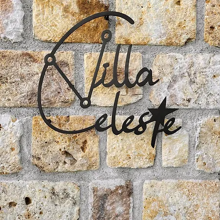 Avec Piscine Panoramique Vila Ucel